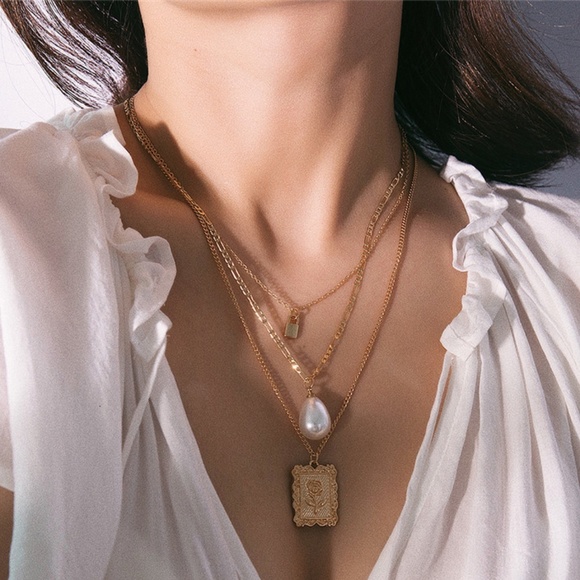Layered Rose Portrait Pearl Drop Gold Necklace - Picture 4 of 10